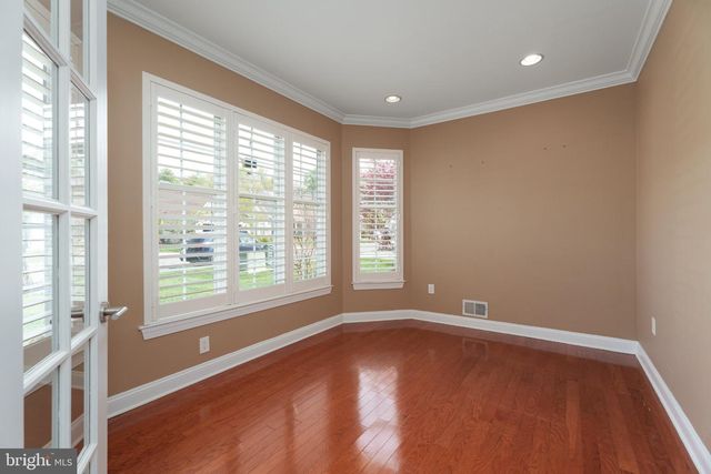 34 PORTOFINO DR, Hamilton, NJ 08691