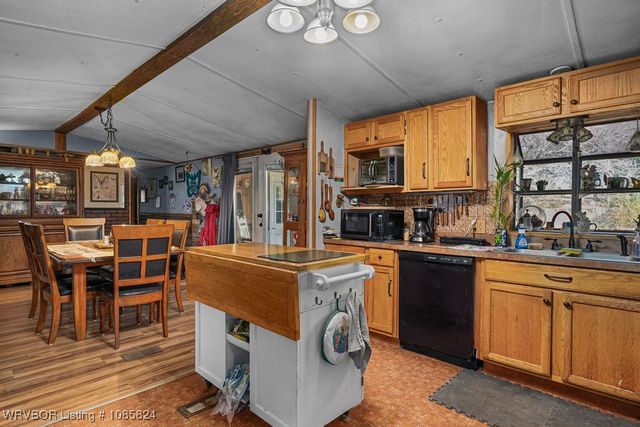 5400 Wildwood Road, Van Buren, AR 72956