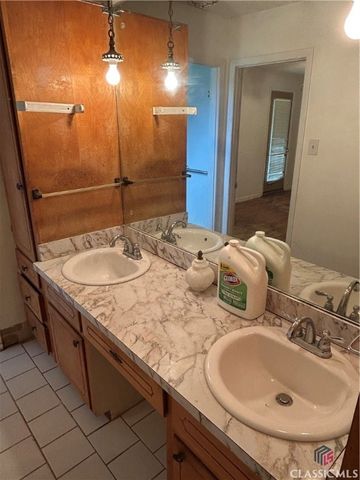 220 Swanson Drive W 1, Athens, GA 30606