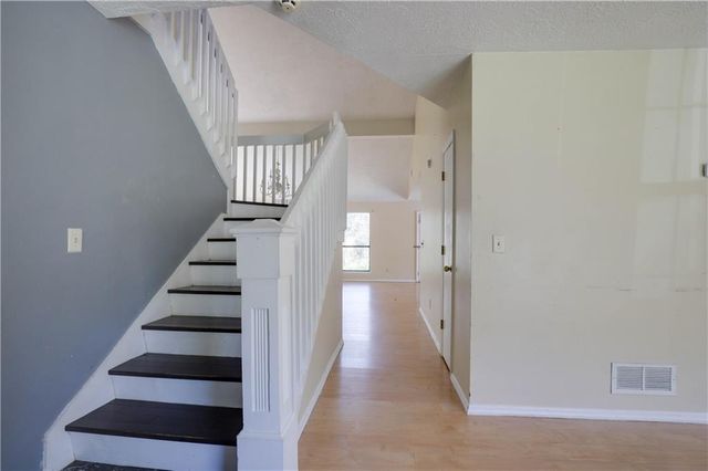 7043 Ivy Pointe Row, Austell, GA 30168