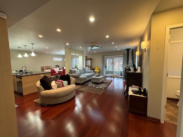 404 Livingston Drive, New Lenox, IL 60451