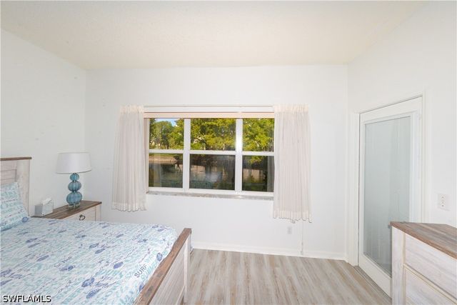 992 Woodshire LN D107, Naples, FL 34105