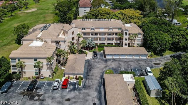 992 Woodshire LN D107, Naples, FL 34105