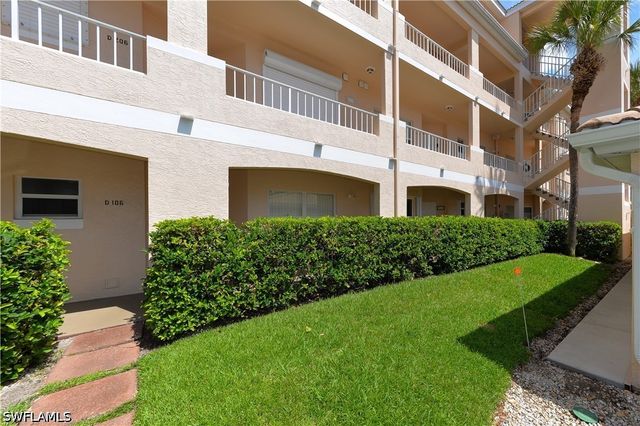 992 Woodshire LN D107, Naples, FL 34105