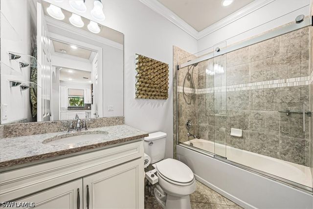 7670 Jacaranda LN, Naples, FL 34114