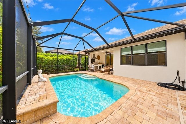 7670 Jacaranda LN, Naples, FL 34114