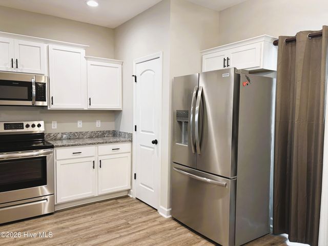 12 Catalina Circle, Swansboro, NC 28584