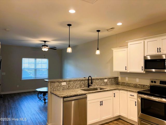 12 Catalina Circle, Swansboro, NC 28584