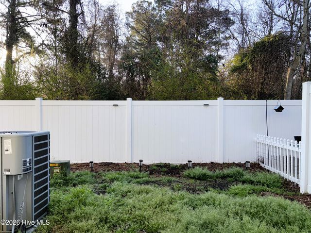 12 Catalina Circle, Swansboro, NC 28584