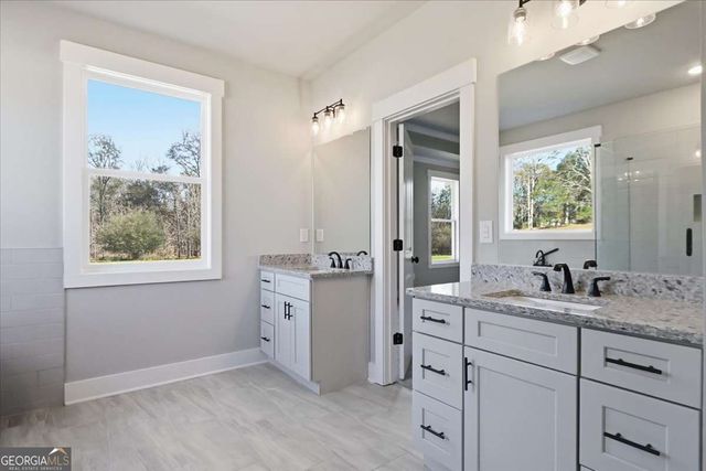 77 Maney Drive, Statham, GA 30666