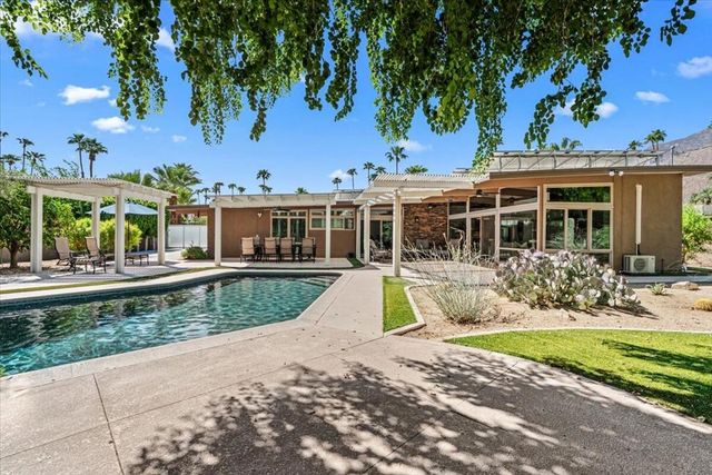 840 E Biltmore Place, Palm Springs, CA 92264