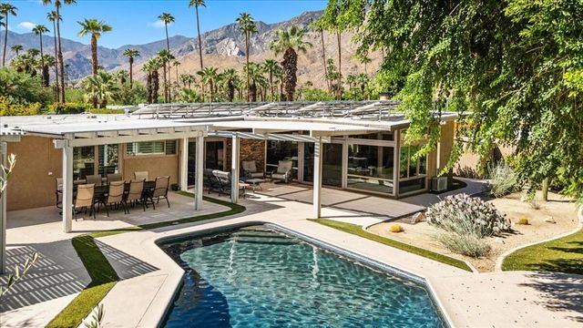 840 E Biltmore Place, Palm Springs, CA 92264