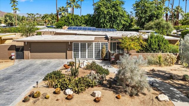 840 E Biltmore Place, Palm Springs, CA 92264