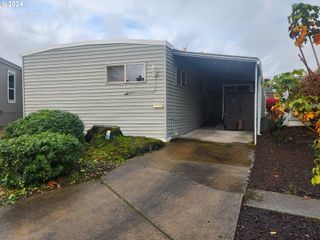11602 Sw ROYAL VILLA Dr, Tigard, OR 97224