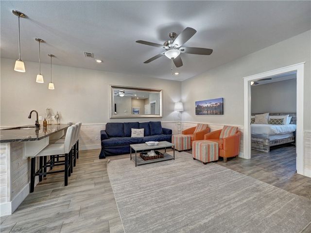 1701 S Station St 103, Port Aransas, TX 78373