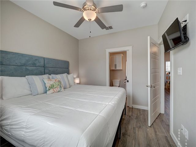 1701 S Station St 103, Port Aransas, TX 78373