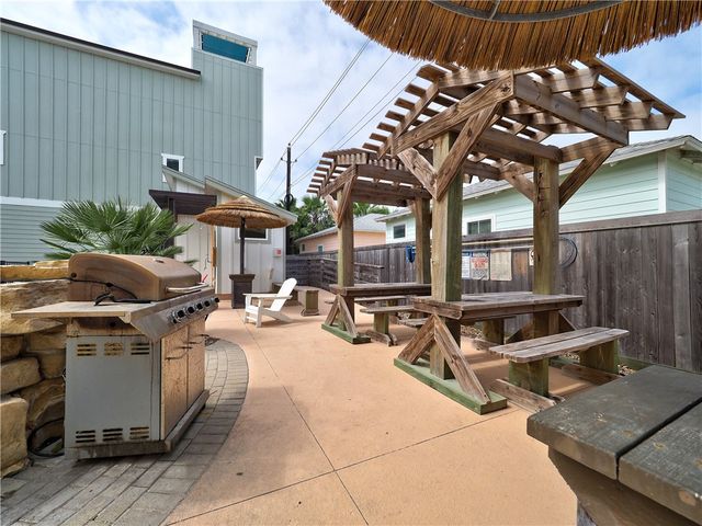 1701 S Station St 103, Port Aransas, TX 78373