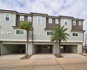 1701 S Station St 103, Port Aransas, TX 78373