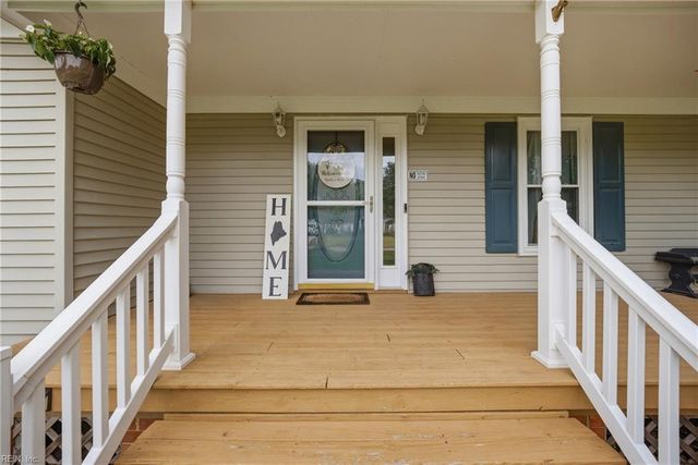 101 Kings Point DR, Suffolk, VA 23434