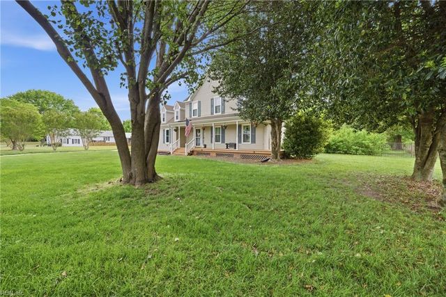 101 Kings Point DR, Suffolk, VA 23434