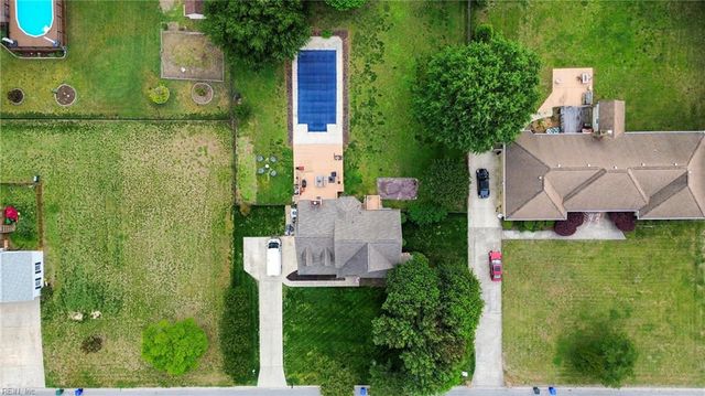 101 Kings Point DR, Suffolk, VA 23434
