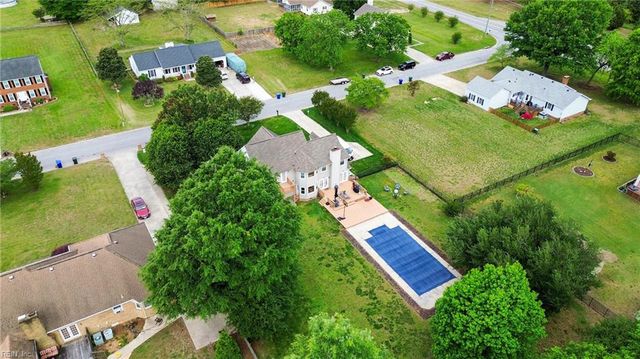101 Kings Point DR, Suffolk, VA 23434