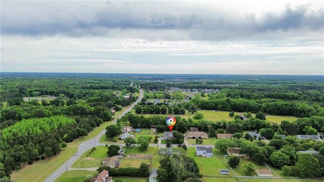 101 Kings Point DR, Suffolk, VA 23434