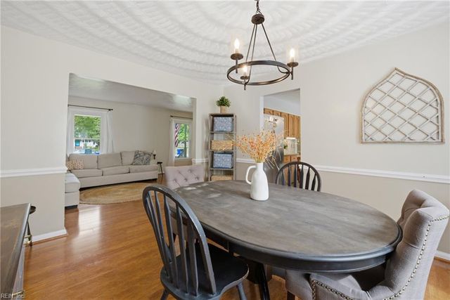 101 Kings Point DR, Suffolk, VA 23434