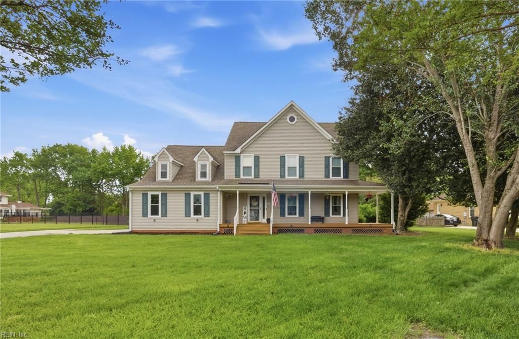 101 Kings Point DR, Suffolk, VA 23434