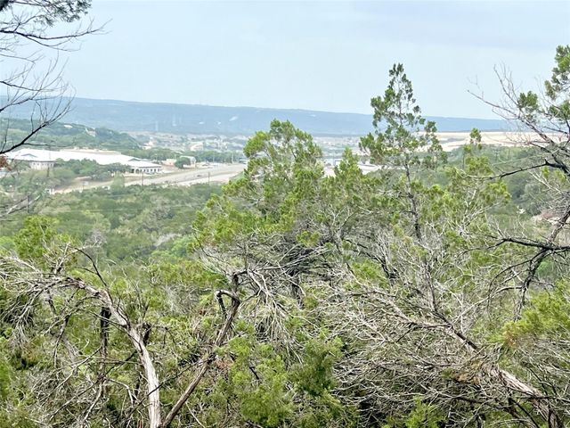 8133 Arroyo Ave, Lago Vista, TX 78645