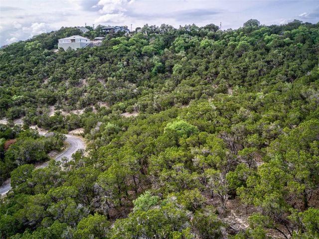 8133 Arroyo Ave, Lago Vista, TX 78645