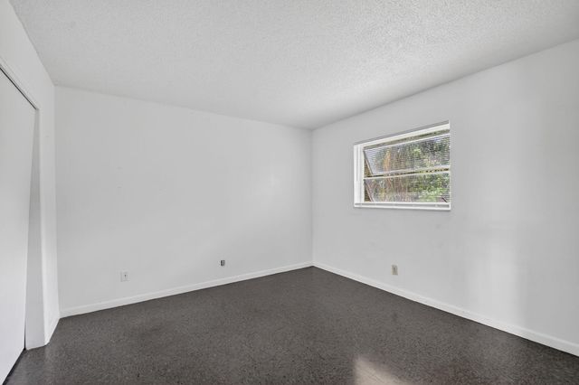 1406 Barton Road 7, Lake Worth Beach, FL 33460