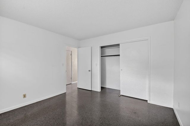 1406 Barton Road 7, Lake Worth Beach, FL 33460