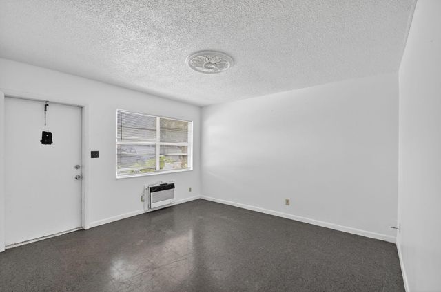 1406 Barton Road 7, Lake Worth Beach, FL 33460