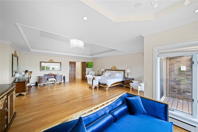 2310 NE Lakeridge Place, North Liberty, IA 52317