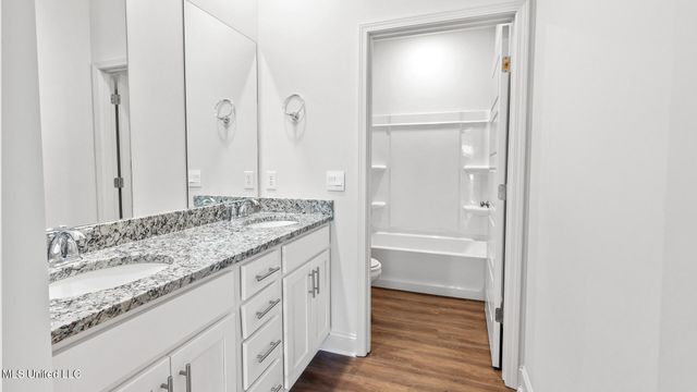 327 Cornerstone Crsg, Brandon, MS 39042