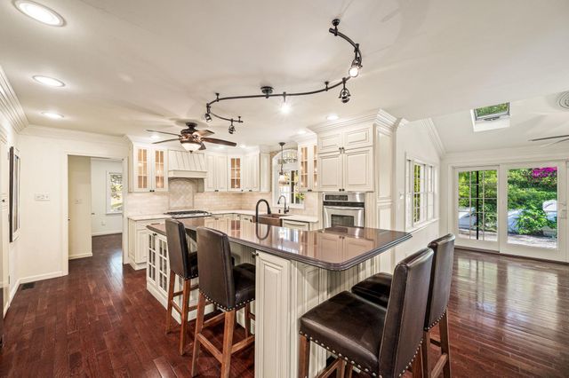 346 N WOODMONT DR, Downingtown, PA 19335