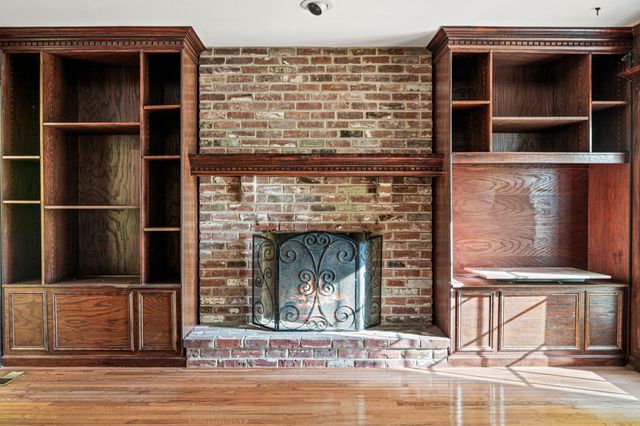 346 N WOODMONT DR, Downingtown, PA 19335