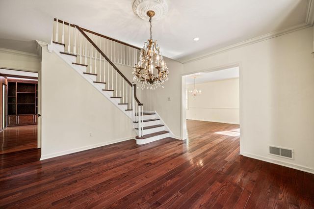 346 N WOODMONT DR, Downingtown, PA 19335