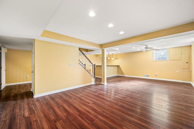 346 N WOODMONT DR, Downingtown, PA 19335