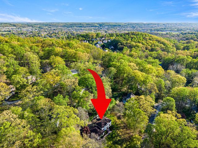 346 N WOODMONT DR, Downingtown, PA 19335