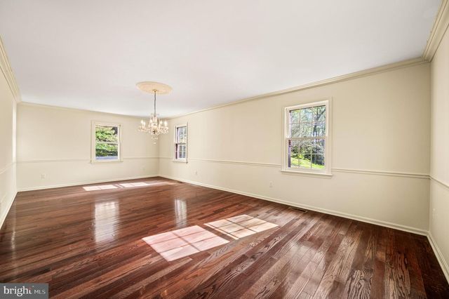 346 N WOODMONT DR, Downingtown, PA 19335