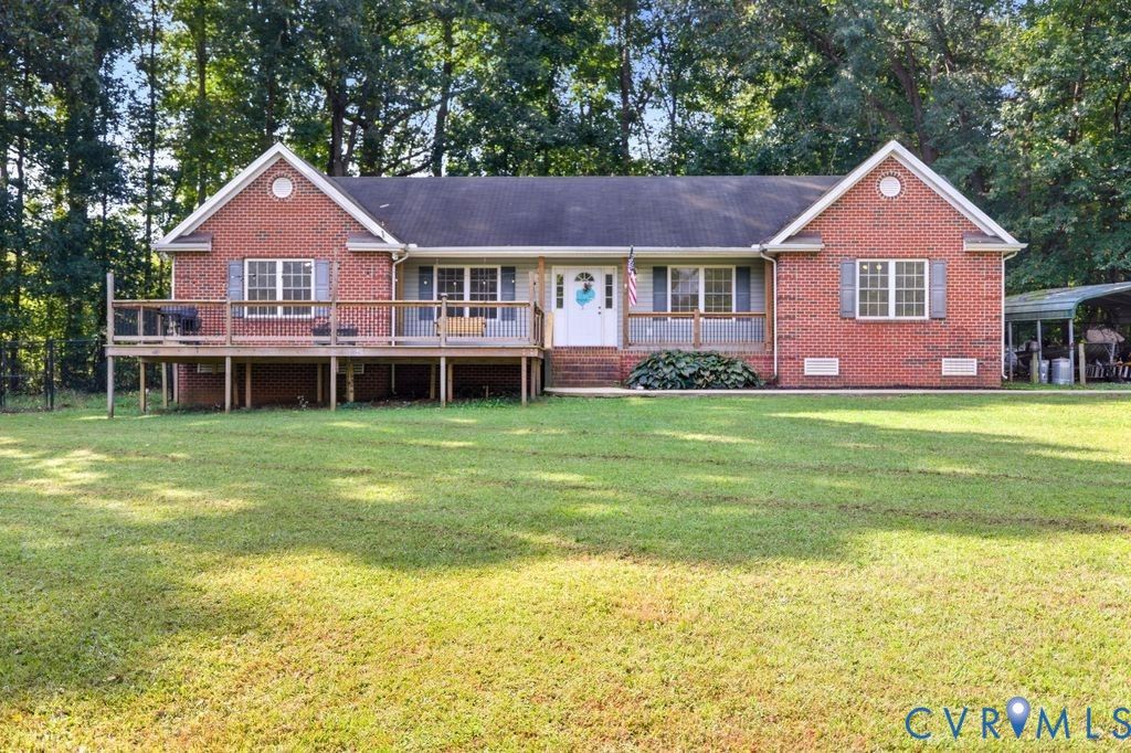 31 Fredricks Pl, Cumberland, VA 23040