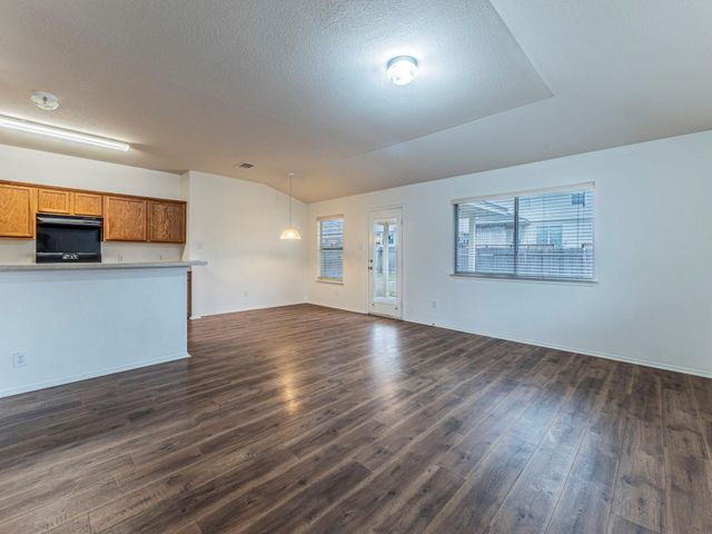 1119 Burgess DR, Leander, TX 78641