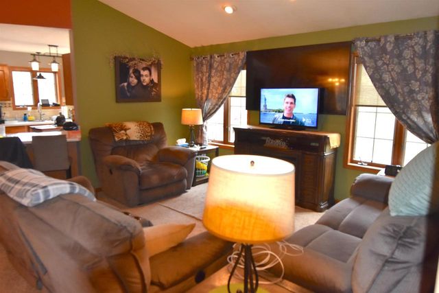 1609 Burch Circle Drive, Necedah, WI 54646