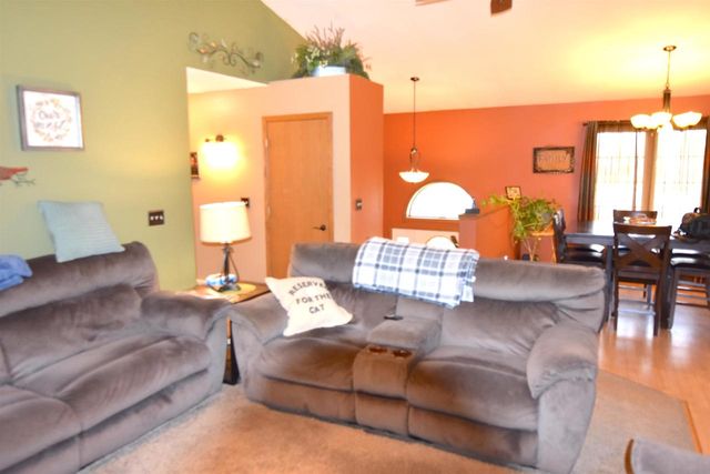 1609 Burch Circle Drive, Necedah, WI 54646
