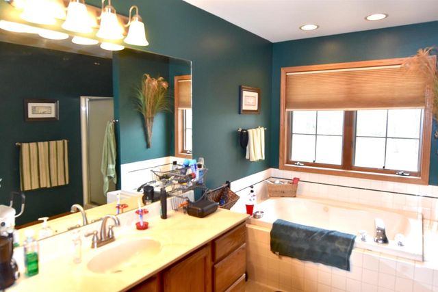 1609 Burch Circle Drive, Necedah, WI 54646