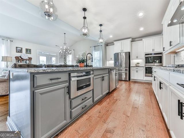 433 Parkbrook Way, Canton, GA 30114