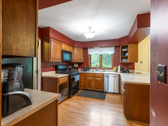 7241 Foxfire Drive, Crystal Lake, IL 60012