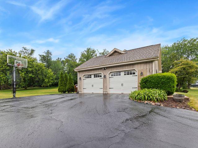 7241 Foxfire Drive, Crystal Lake, IL 60012